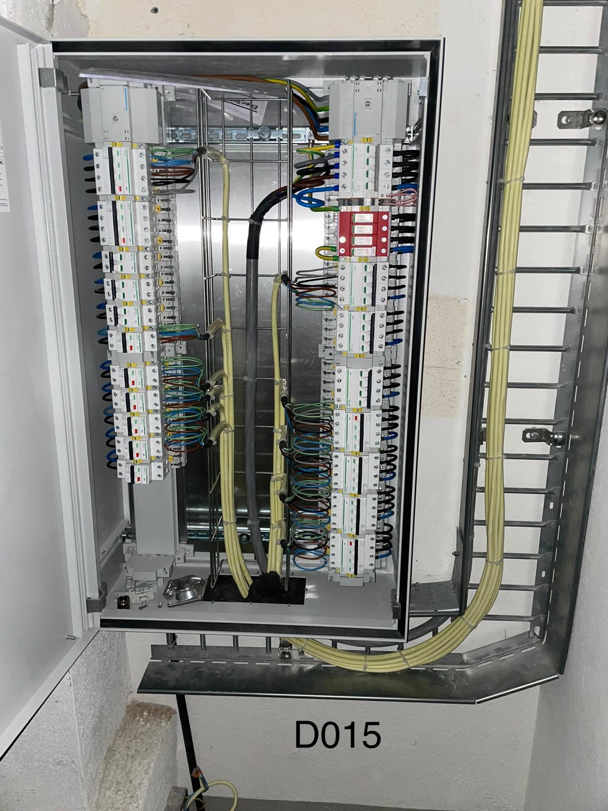 Installation rack patch panel
